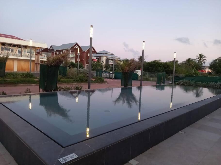 Appartement Les Pieds Dans L'Eau Chez Syl à Le Moule Extérieur photo