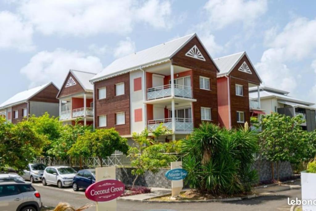 Appartement Les Pieds Dans L'Eau Chez Syl à Le Moule Extérieur photo