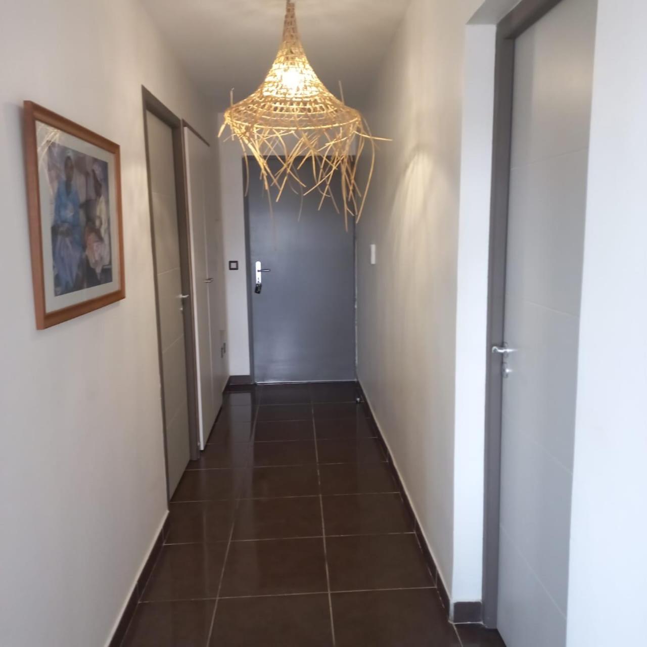 Appartement Les Pieds Dans L'Eau Chez Syl à Le Moule Extérieur photo