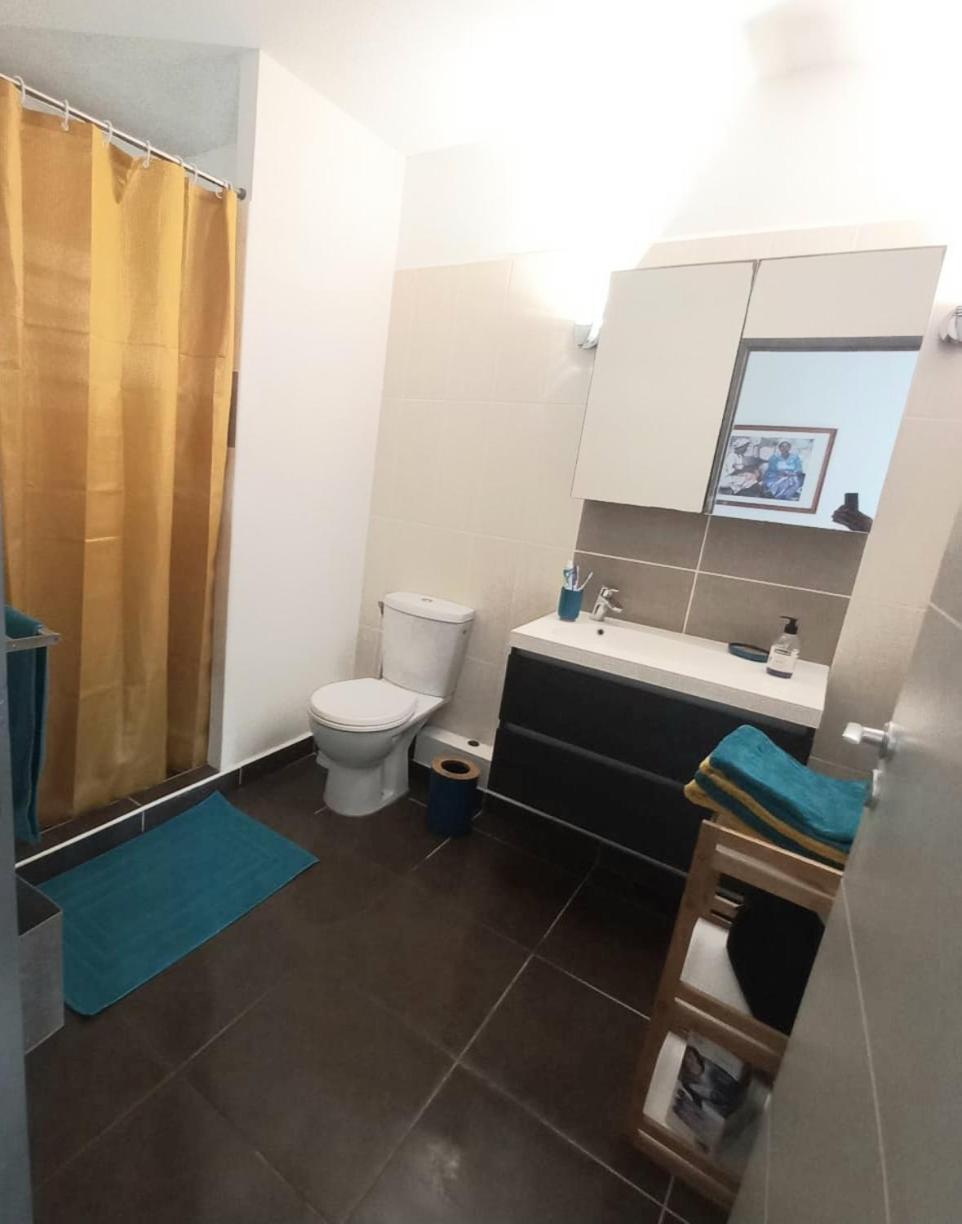 Appartement Les Pieds Dans L'Eau Chez Syl à Le Moule Extérieur photo